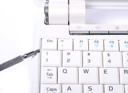 Removing Eee PC 901 Keyboard